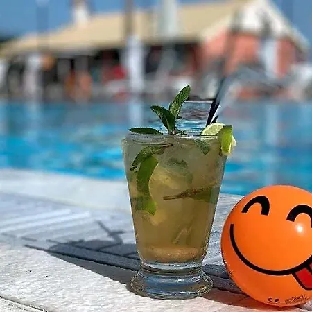 Marietta's By Konnect, Corfu 4* Гоувия